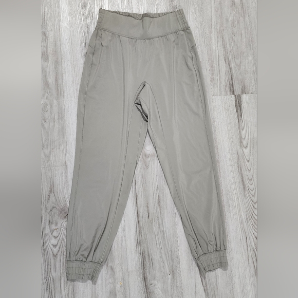 Lululemon Sun setter jogger Size 6 - Picture 3 of 6